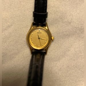 Vintage Seiko Women’s Watch V401-0920 Gold Tone